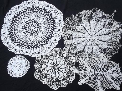 photo of 100+ vintage doilies, table covers and mats, old crochet lace doily lot #4