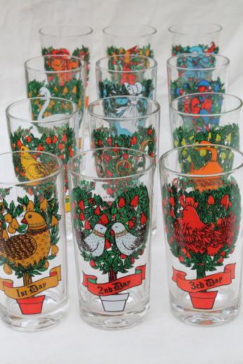 photo of 12 Days of Christmas drinking glasses set, vintage Anchor Hocking glassware #1