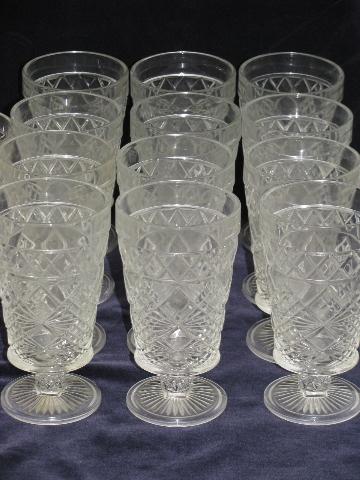 photo of 12 sherbets and 12 water goblets, vintage Hazel Atlas Gothic pattern glasses #2