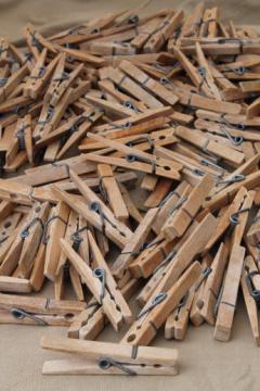 catalog photo of 130 vintage wood clothespins, primitive old wooden clothespin lot 