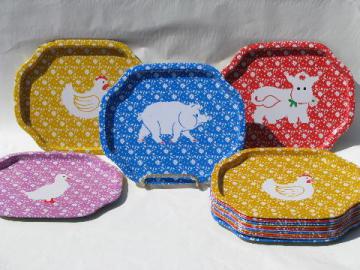 catalog photo of 16 small metal trays, print calico farm animals cow, hen, pig, duck