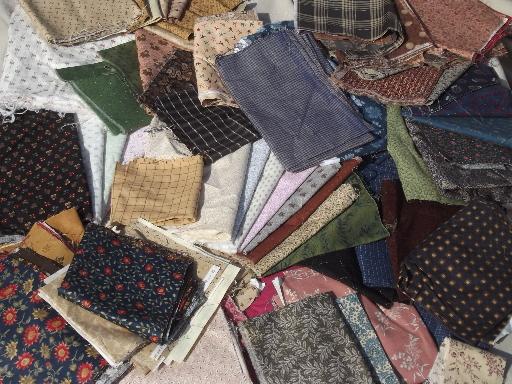 photo of 18 lbs cotton print quilt fabrics, designer quilting prints scrap fabric lot #1