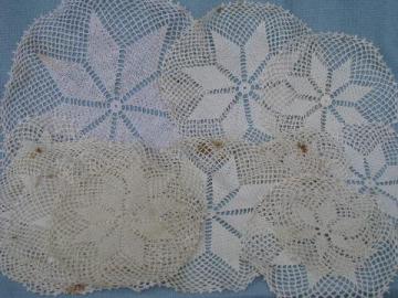 catalog photo of 18 vintage crocheted doilies, old crochet star pattern lace doily lot