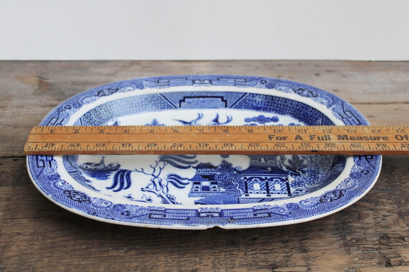 photo of 1800s antique Wedgwood blue Willow pattern platter or meat tray, large deep shape Victorian vintage #2