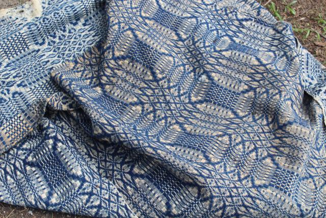 photo of 1800s vintage overshot woven wool coverlet, antique blue & white bedspread cutter fabric #8