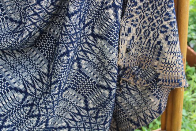 photo of 1800s vintage overshot woven wool coverlet, antique blue & white bedspread cutter fabric #13