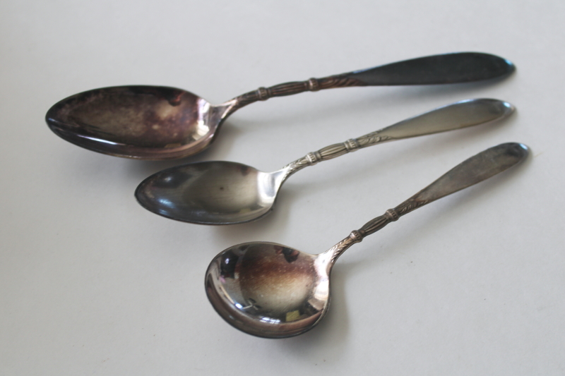photo of 1847 Rogers silverware, Queen Anne pattern silver plate antique vintage 38 pieces w/ pastry forks  #7