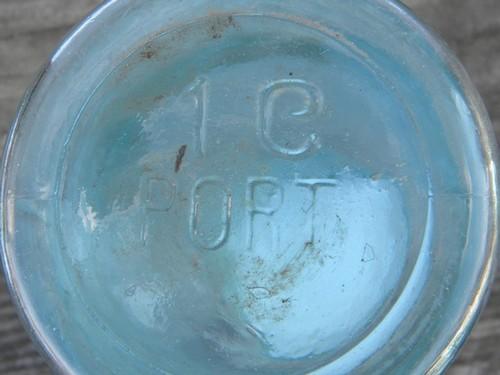 photo of 1858 patent date, old antique aqua blue glass fruit jar, 2 qt size #3