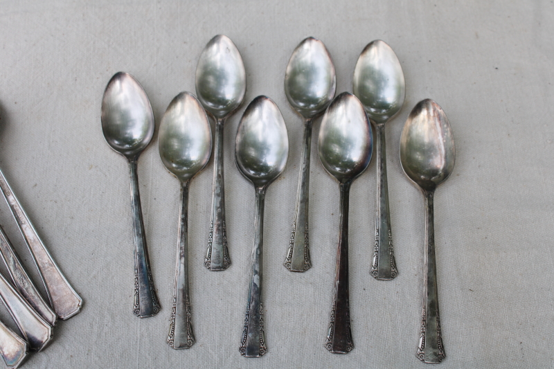photo of 1881 Rogers Oneida Del Mar pattern 1930s 1940s vintage silver plate flatware set for four  #10