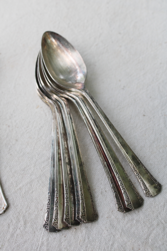 photo of 1881 Rogers Oneida Del Mar pattern 1930s 1940s vintage silver plate flatware set for four  #11