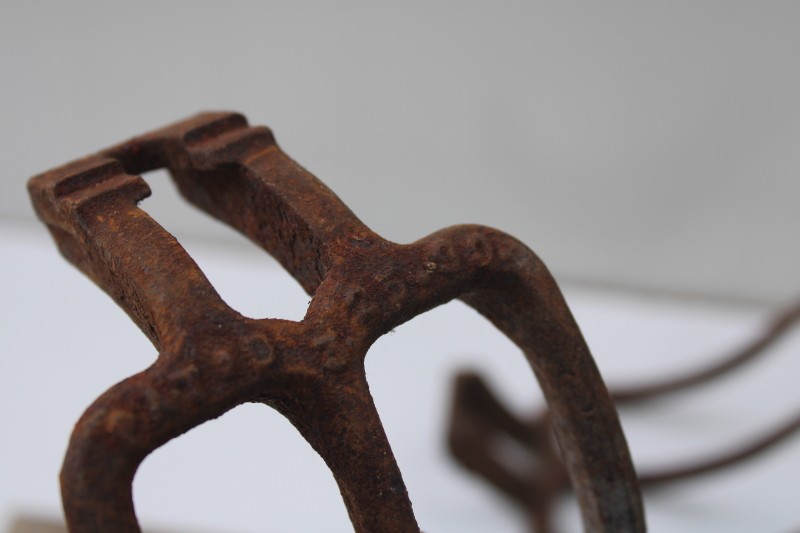 photo of 1890s patent date antigue cast iron claw hooks, vintage rake tool or farm equipment hardware rusty primitive #5