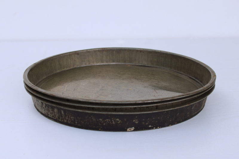 photo of 1890s vintage Perfection cake or tart baking pans, antique Victorian era kitchen ware #5