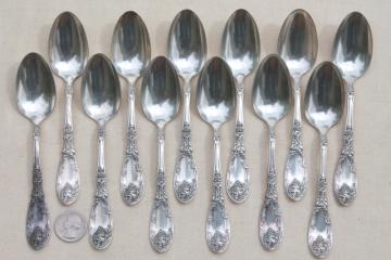 catalog photo of 1908 LaVigne 1881 Rogers silver plate tea spoons, La Vigne grapes vintage silverplate flatware