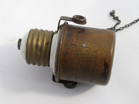 photo of 1908 antique early electric vintage light socket adaptor w/mica base #1