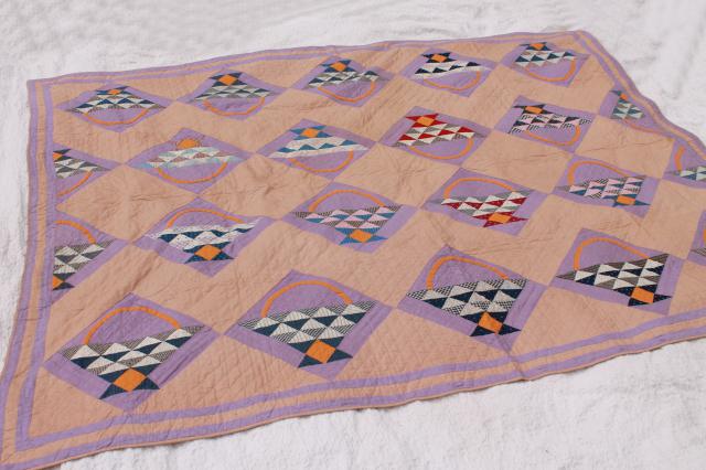 photo of 1920-30s vintage hand-stitched quilt, basket pattern antique cotton fabric #1