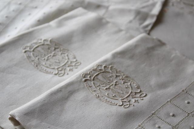 photo of 1920s 30s vintage fine pure linen sheets & pillowcases w/ crest monogram #13