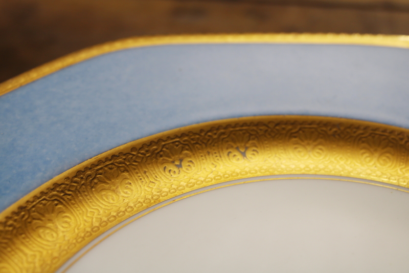 photo of 1920s vintage 12 George Jones Crescent England dinner plates encrusted gold w/ powder blue  #10