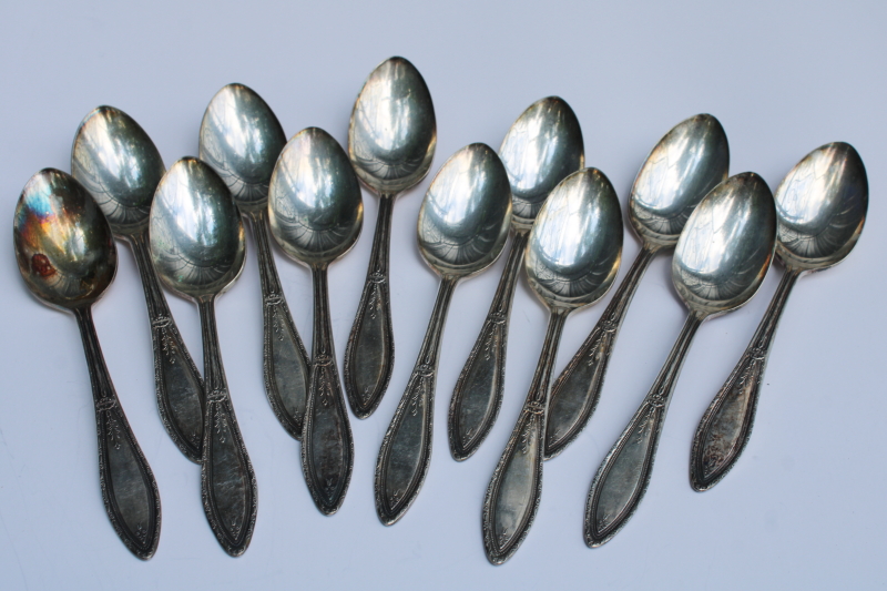 photo of 1920s vintage Oneida Mystic - Coronet silver plate, set of 12 teaspoons Wm A Rogers A1 Plus  #1