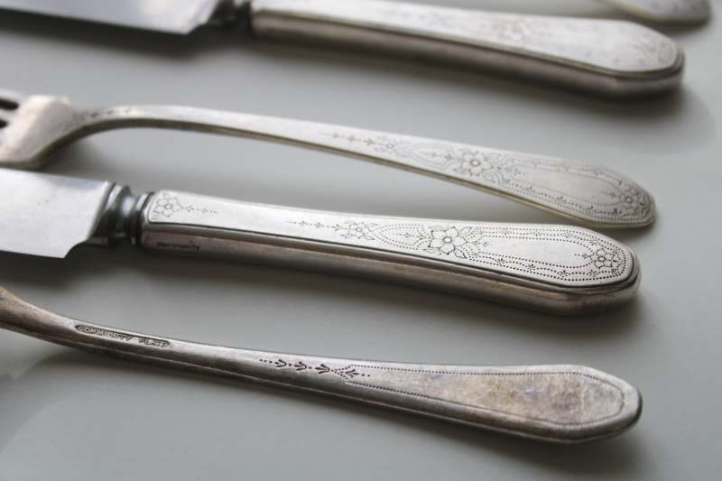 photo of 1920s vintage Paul Revere Oneida Community silver plate flatware, table knives dinner forks #3