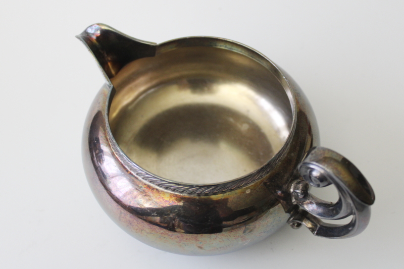 photo of 1920s vintage Wm A Rogers silver plate gravy boat or sauce pitcher SPBM mark #2