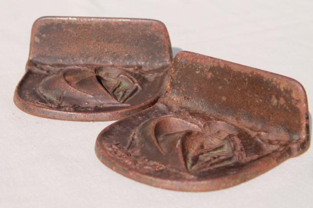 photo of 1920s vintage cast iron bookends, Mayflower sailing ship dated 1925, Snead mark? #6