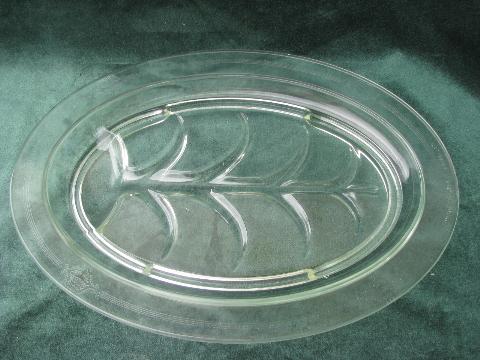 photo of 1920s vintage kitchen glass meat platter w/ drippings well, Glasbake philbe #1