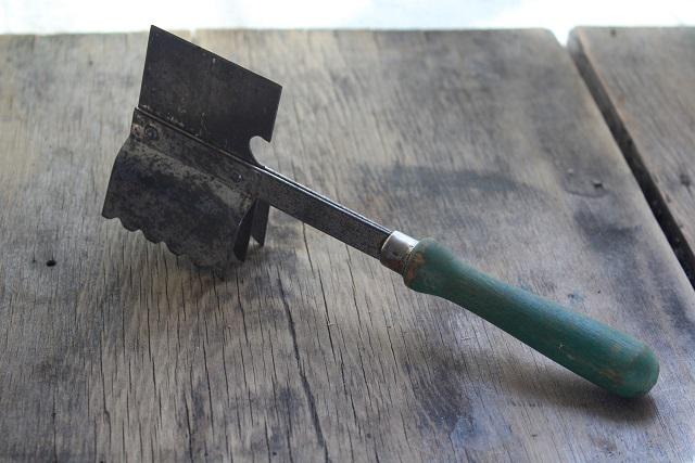 photo of 1920s vintage kitchen mallet, ice axe or meat tenderizer / cleaver, weird old tool #3