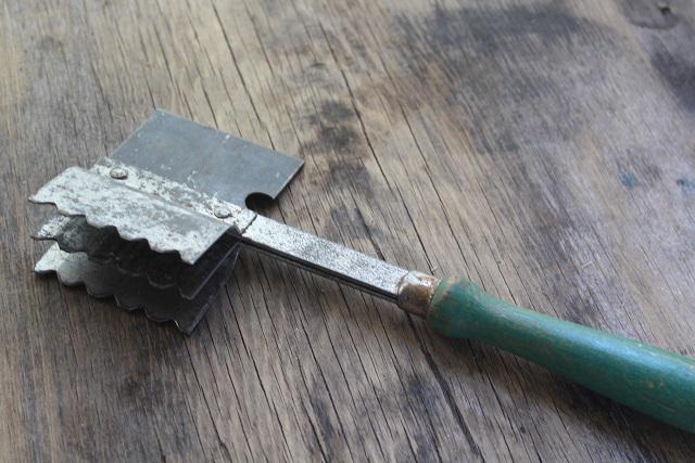 photo of 1920s vintage kitchen mallet, ice axe or meat tenderizer / cleaver, weird old tool #5