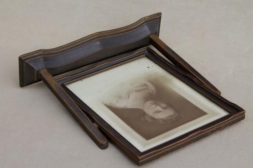 photo of 1920s vintage picture frame w/ Gatsby era photo portrait, pivot tilting swivel frame on stand  #4