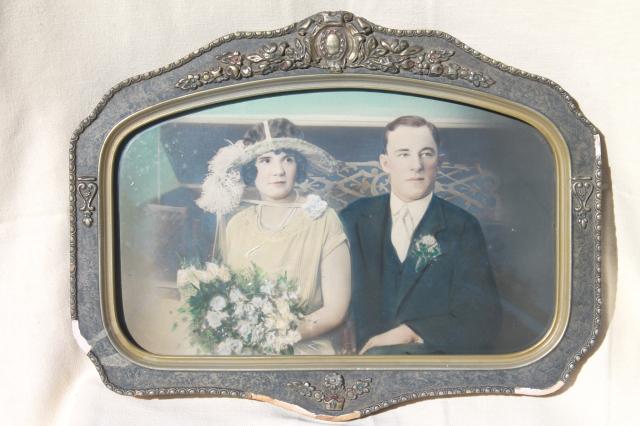 photo of 1920s vintage wedding photo portrait of Gatsby fashionable couple in convex bubble glass frame #1