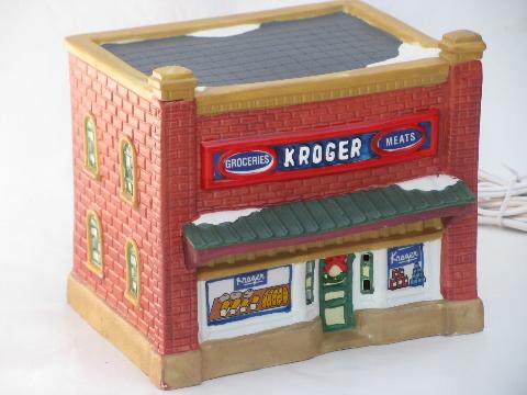 photo of 1930 Kroger light-up grocery store for lighted Christmas village #2