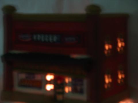 photo of 1930 Kroger light-up grocery store for lighted Christmas village #3