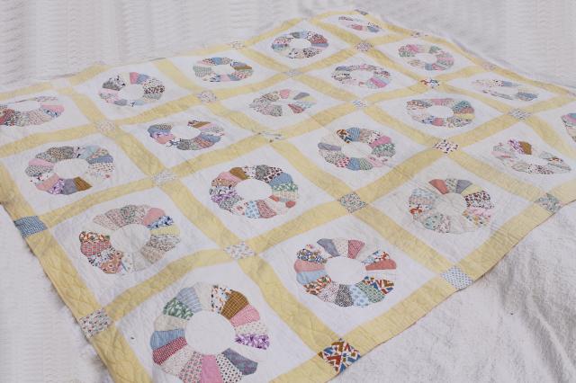 photo of 1930s 40s vintage Dresden plate quilt, hand stitched nice old cotton print fabric #8