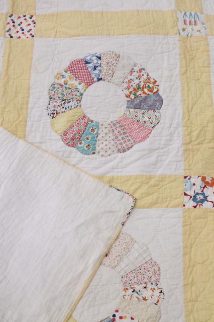 photo of 1930s 40s vintage Dresden plate quilt, hand stitched nice old cotton print fabric #11