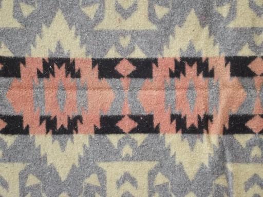 photo of 1930s 40s vintage Indian pattern cotton camp blanket w/ red wool fringe #2