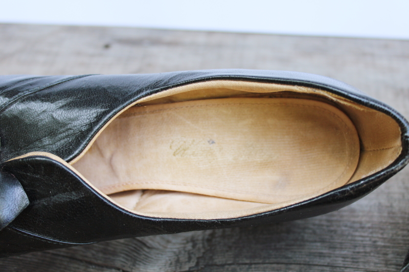 photo of 1930s 40s vintage black leather pumps, low heels w/ bows tiny old shoes witchy cute  #3