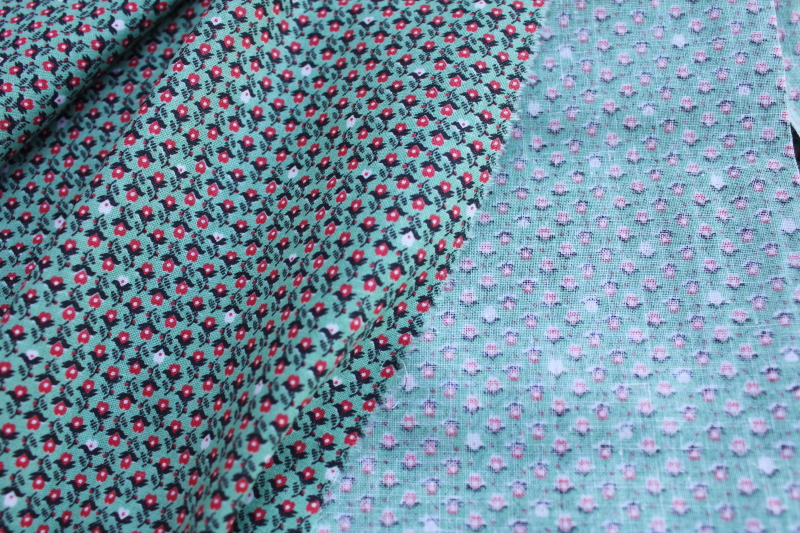 photo of 1930s 40s vintage cotton calico fabric, tiny flowered print pale jade green & barn red #2