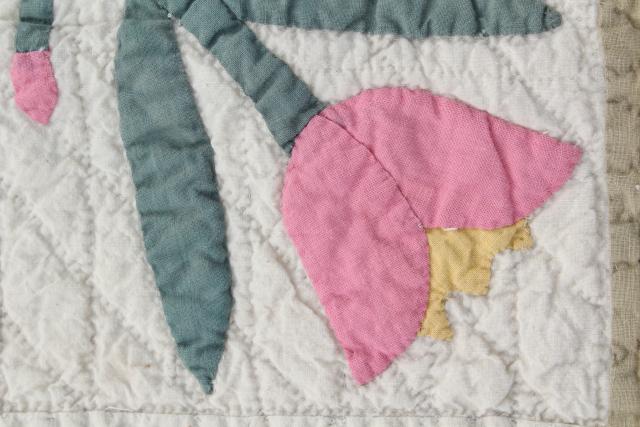 photo of 1930s 40s vintage flour sack feedsack cotton quilt, pink tulip applique #3