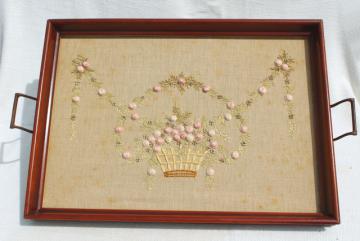 catalog photo of 1930s 40s vintage wood tray frame w/ embroidered linen, french knots & bouillon stitch roses