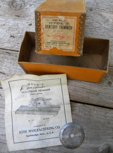 photo of 1930s Hyde New Century wallpaper trimmer w/original box and advertising #4