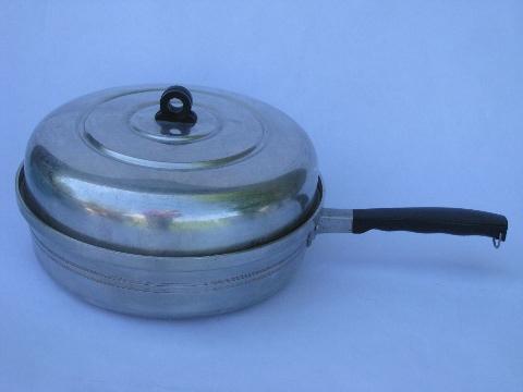 photo of 1930s deco vintage aluminum cookware, saute & sauce pans w/lids #2