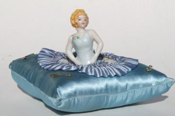 catalog photo of 1930s deco vintage satin pincushion, boudoir half doll china lady w/ flapper bob