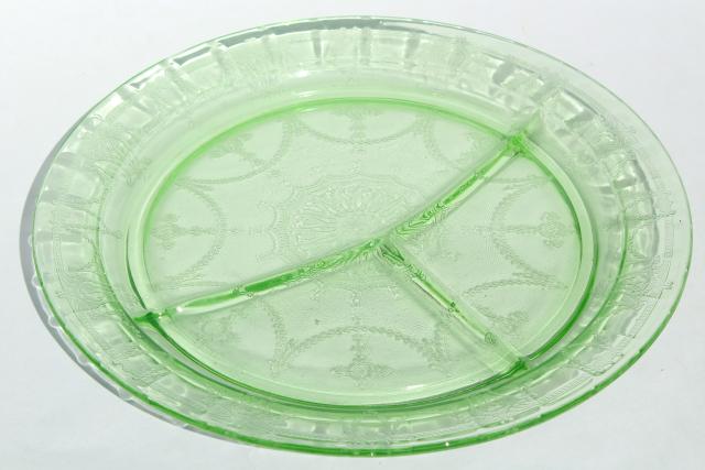 photo of 1930s vintage Anchor Hocking Cameo green depression glass grill plates, divided plate #4