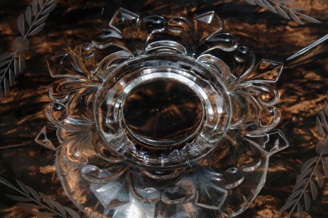 photo of 1930s vintage Duchess fleur de lis Indiana glass, huge old footed glass bowl w/ etched flowers #7