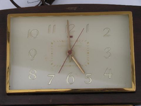 photo of 1930s vintage GE model 7H188 electric alarm clock w/label and 1935 patent number #4