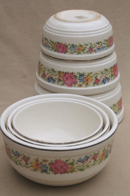 photo of 1930s vintage Harker HotOven pottery nesting mixing bowls, petit point flowers pattern #1