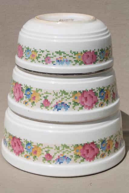 photo of 1930s vintage Harker HotOven pottery nesting mixing bowls, petit point flowers pattern #3