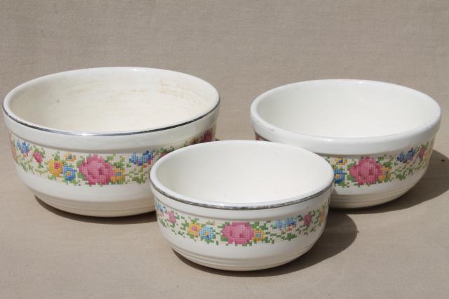 photo of 1930s vintage Harker HotOven pottery nesting mixing bowls, petit point flowers pattern #20