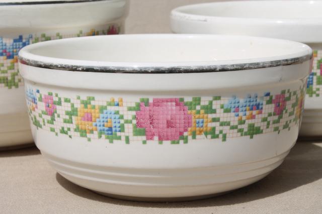 photo of 1930s vintage Harker HotOven pottery nesting mixing bowls, petit point flowers pattern #22