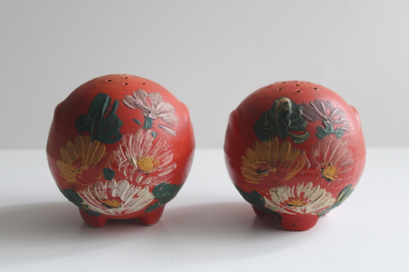 photo of 1930s vintage Ransburg pottery salt & pepper shakers, big round S&P w/ hand painted flowers  #1